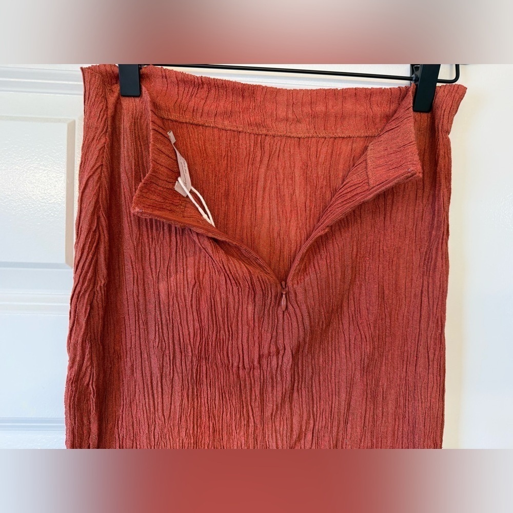 NWT Savannah Morrow Sereia Maxi Skirt in
Scarlette Peace Silk and Bamboo size XS - Picture 5 of 9